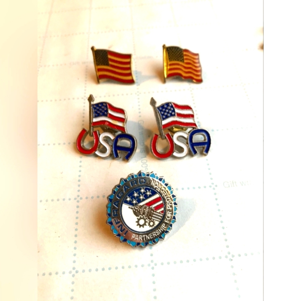 Vintage USA American Flag Pins 2x Gold Tone 2x Silver Tone Election Voting LOT 5